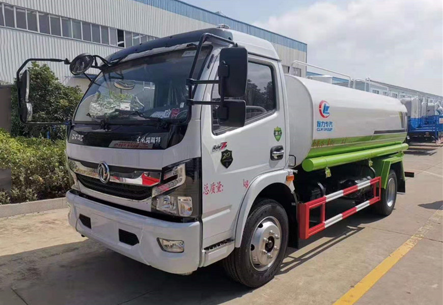 康明斯程力12方灑水車——為城市環(huán)衛(wèi)保潔貢獻更多動力
