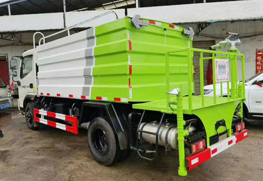 灑水車：讓城市更干凈更美麗
