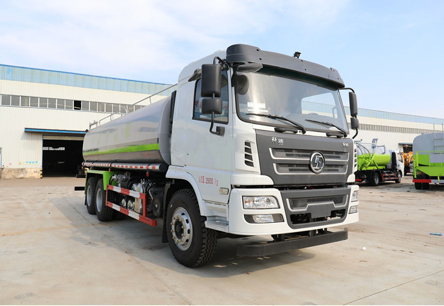 程力：潤物細(xì)無聲的灑水車生產(chǎn)專家
