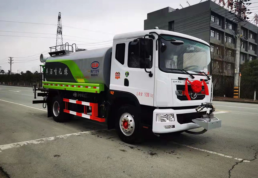 程力一汽灑水車：高效清潔，水霸王者
