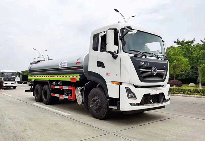 合肥重汽5噸灑水車——為城市環(huán)境保潔添彩
