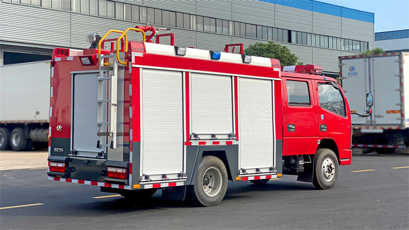 遼寧省森林器材消防車(chē)4S店_代理商電話(huà)
