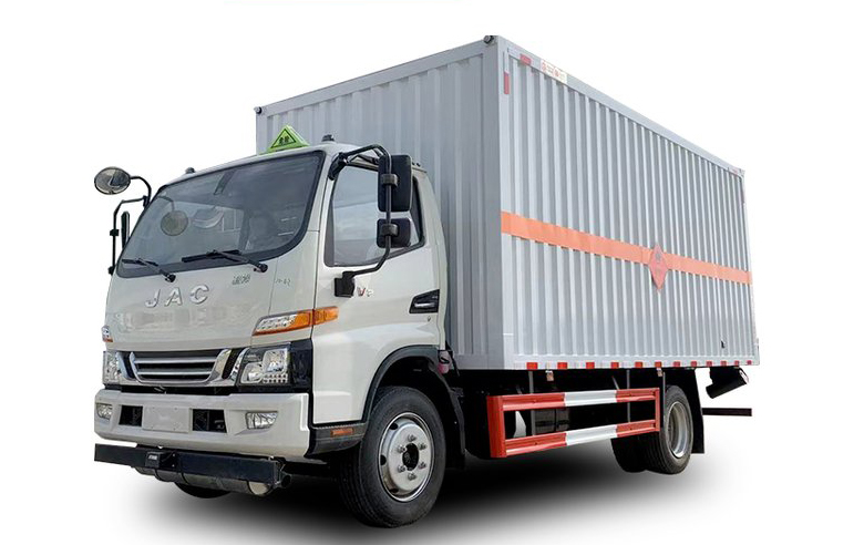 氯丙烯 三類危險(xiǎn)品運(yùn)輸車